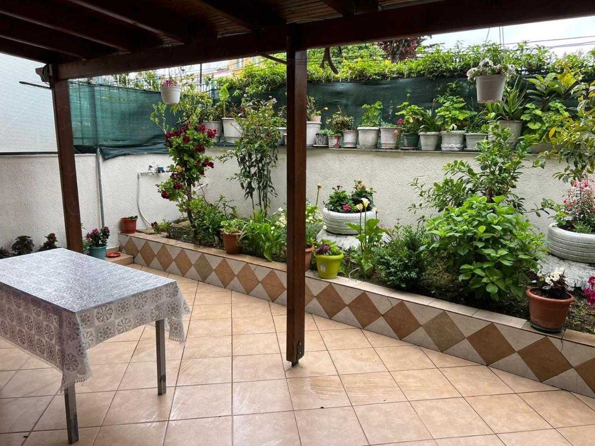 Goni Guest House Sarande Exterior photo